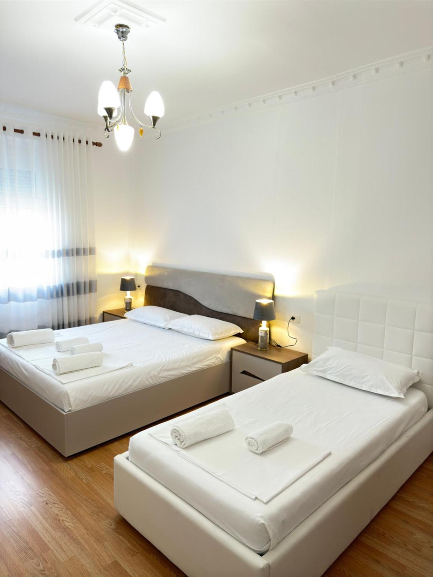 Hanna Guest House Пермет Екстер'єр фото