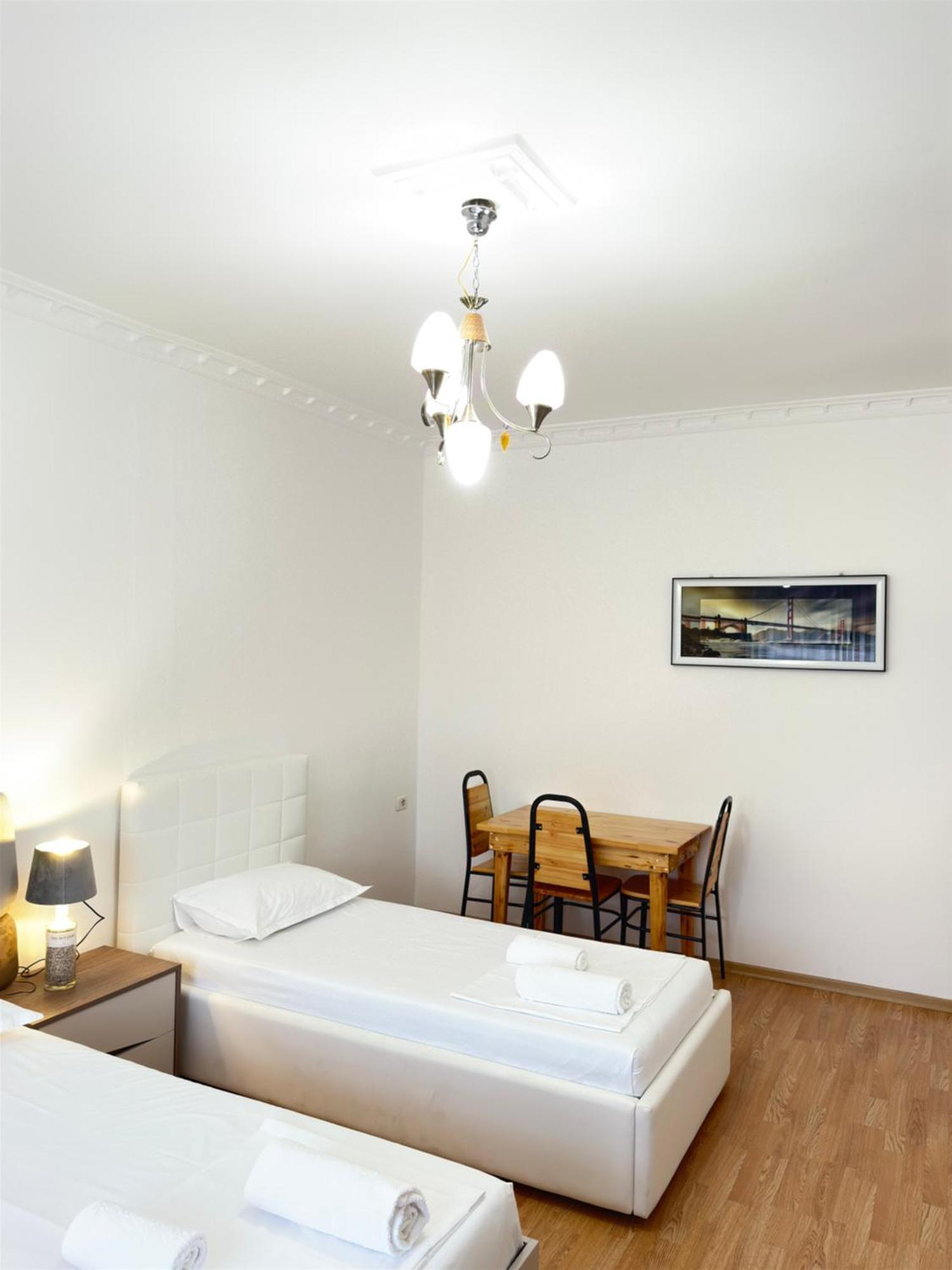 Hanna Guest House Пермет Екстер'єр фото